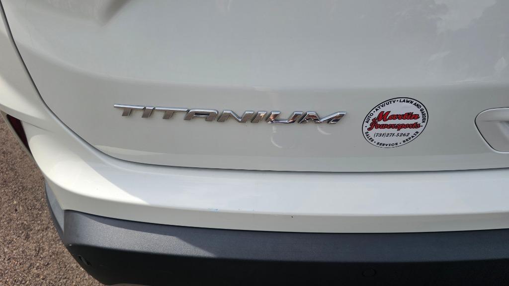 2022 Ford Edge Titanium - Photo 8