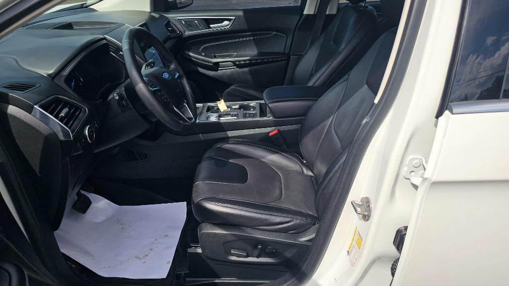 2022 Ford Edge Titanium - Photo 12
