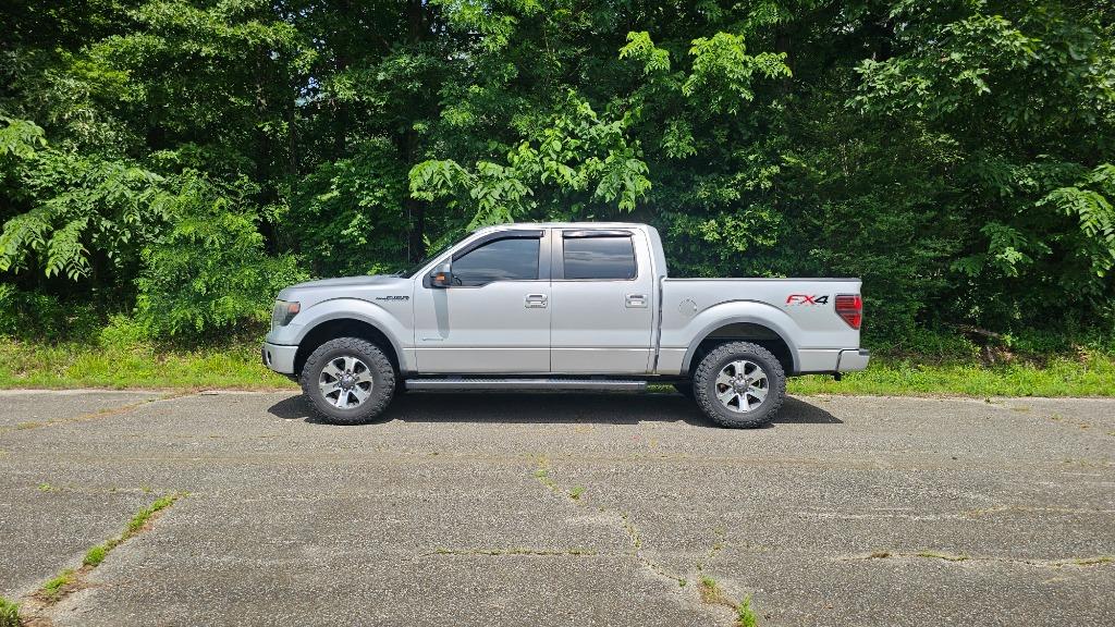 2014 Ford F-150 FX4 4x4 SuperCrew 157-in's photo